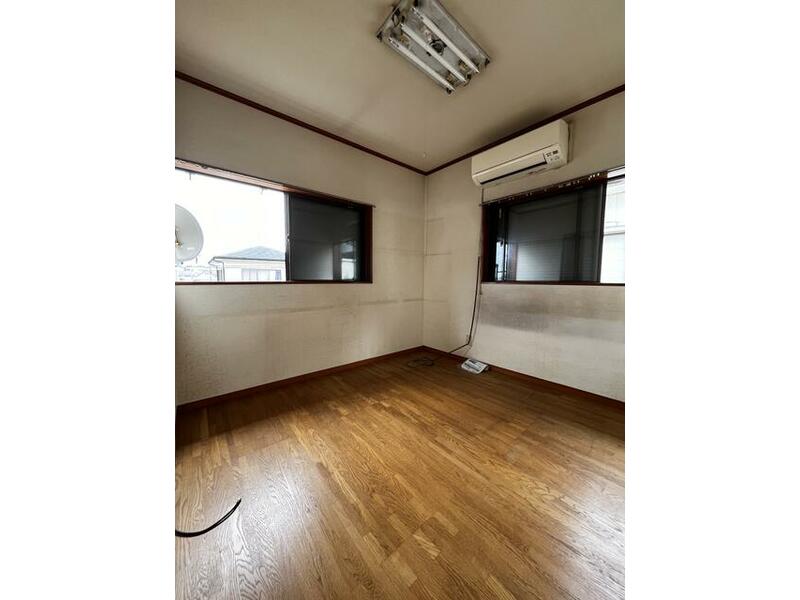 Tokushima City, Yamamoto-cho, Fukumanyama (Nikeya Station) 2-story building 3LDK