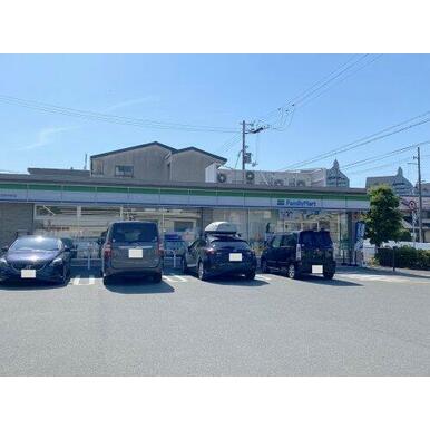 ファミリーマート 河内長野向野店 距離:283m
