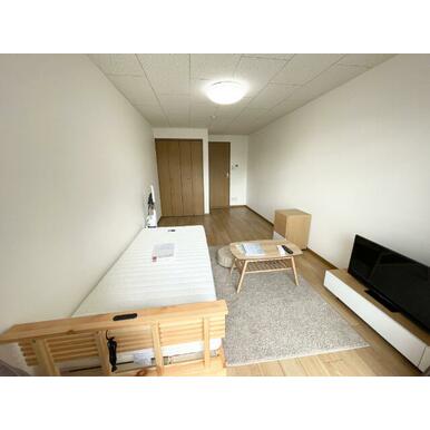 ※室内写真は家具・家電設置時の別室サンプル写真。