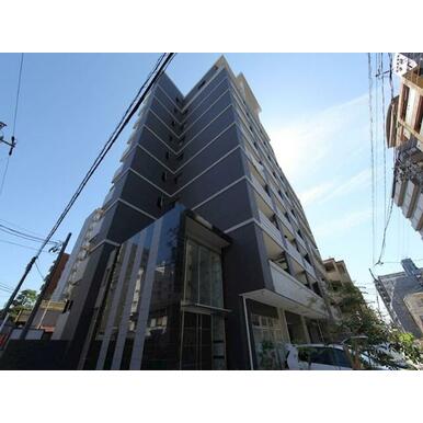 外観　オートロック付　デザイナーズ　外壁タイル張り