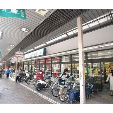 メッサ北野北野公設市場協同組合 距離:640m