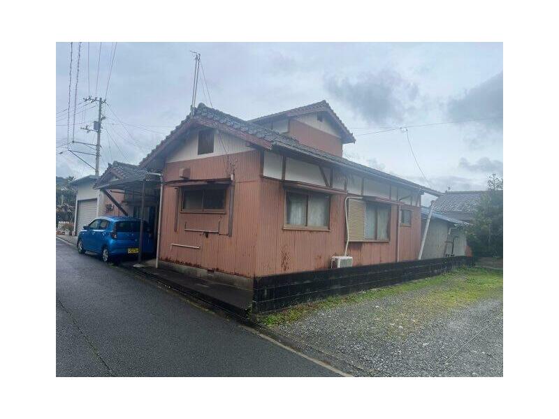 Ainan-cho, Minami-uwa-gun, Miyagi (Sukumo Sta.) 2F 4DK

3.8 million yen