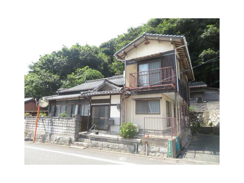 Tanoura 2-chome, Moji-ku, Kitakyushu City 2-story building 5LDK
