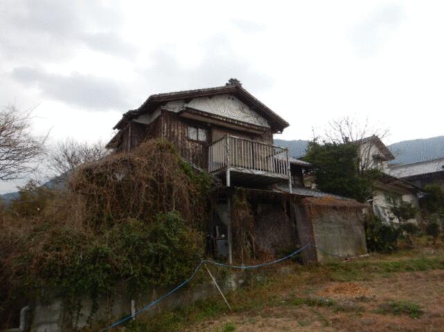 Iyo City, Tōkai Town, Takayanagawa (Takayanagawa Station) 2-story building 5LDK