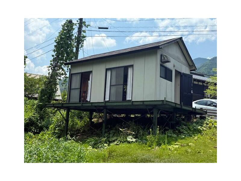 Gujo City, Hachimancho Ariho, single-story building, one room