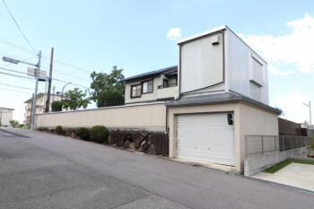 アットホーム】富田林市 高辺台2丁目 （金剛駅 ） 2階建
