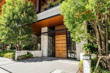 ハウスのタペストリー【59】❛色づく街❜ HAUS club design | GALLERY