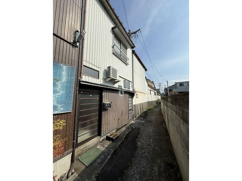 Nakaniikawa District, Kamiichi Town, Ishiura Town (Kamiichi Station) 2-story 4DK