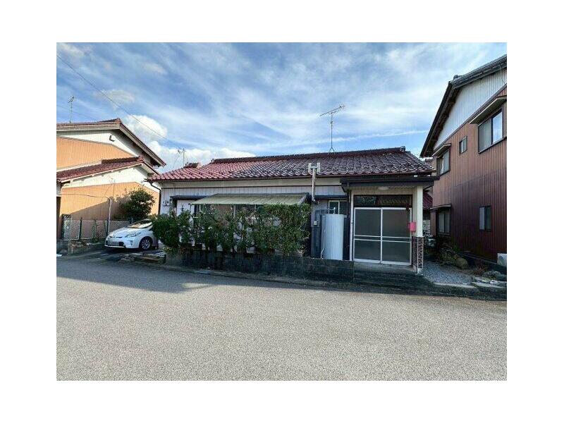 Ogaki City, Shimacho (Ogaki Station) Single-story building 3DK