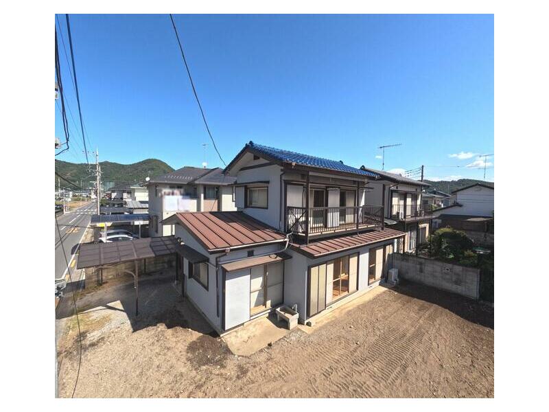 20 minutes on foot from JR Tohoku Main Line "Yaita" Station