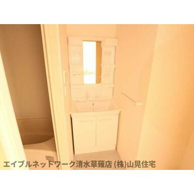 広い洗面スペース
