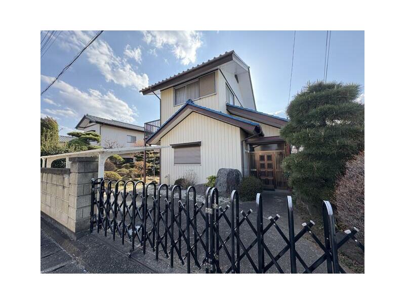Shibukawa City, Akagimachi Mihara (Shibukawa Station) 2-story building 5DK