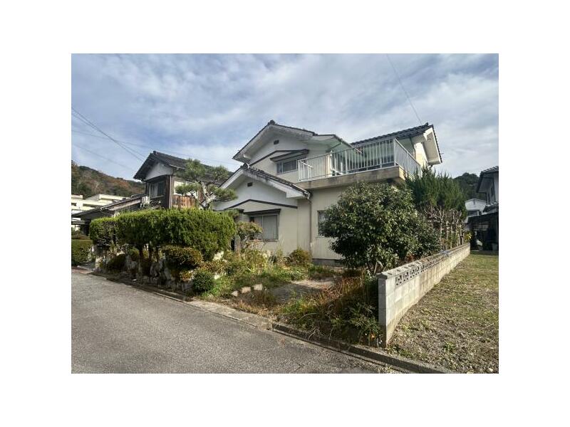 2F 8DK in Suko-machi, Masuda-shi, Mashida (Masuda Sta.)

5,000,000 yen