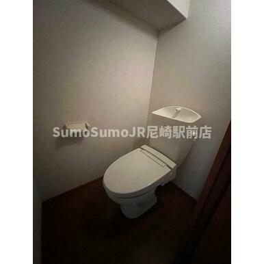 ゆったりとした空間のトイレです