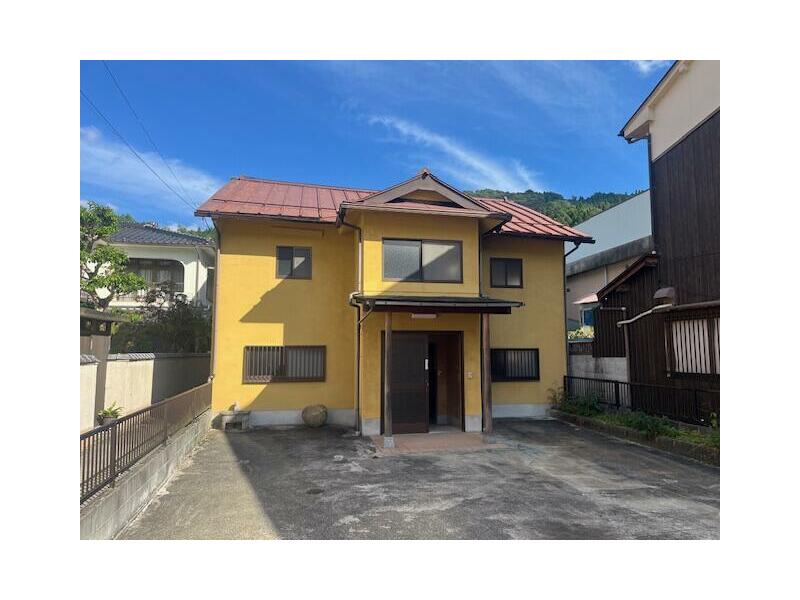 Hattori 1-chome, Ikaruga-cho, Ikoma-gun (Horyuji Sta.) 2F 5DK

Hattori