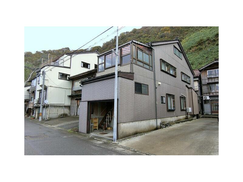 Itoigawa City, Oaza Tsutsuishi (Tsutsuishi Station) 2-story 5K