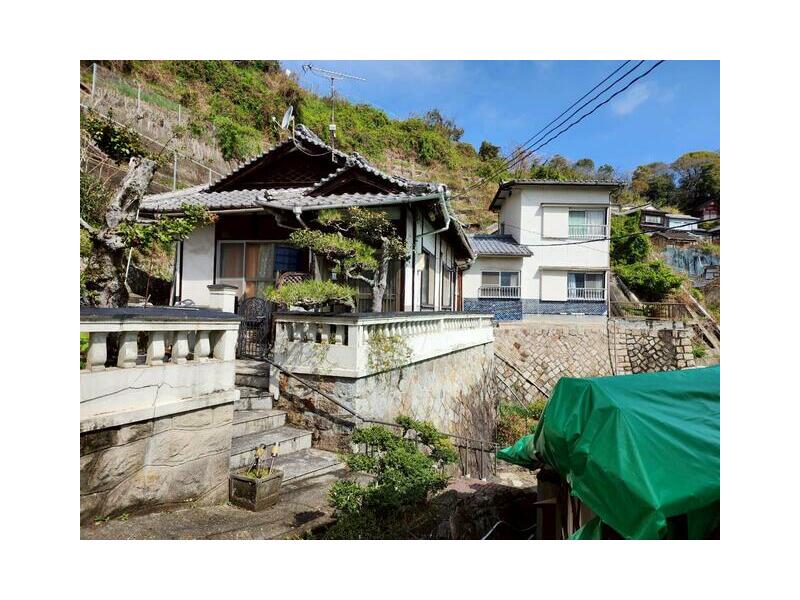 47 minutes by bus from "Kawayama" station on the Nishikigawa Railway Nishikigawa Seiryu Line, 16 minutes walk from Okaguchi stop.