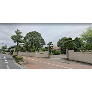 淳心学院中学校・高等学校 距離:1,514m