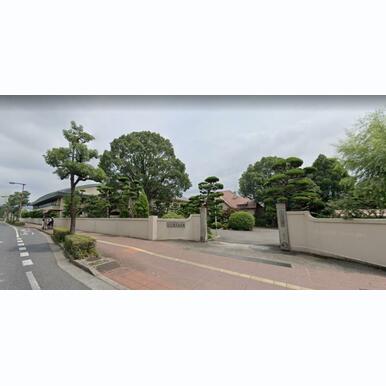 淳心学院中学校・高等学校 距離:1,514m