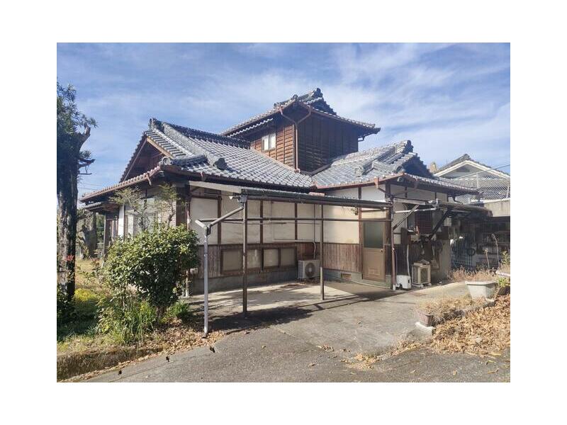 Takeda-shi, Takeda 2F 5DK

3,700,000 yen