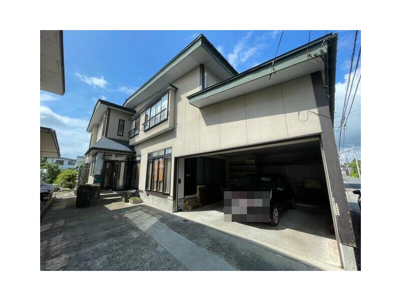 Yonezawa City, Narishima Town 3-chome (Nishi Yonezawa Station) 2-story 7DK
