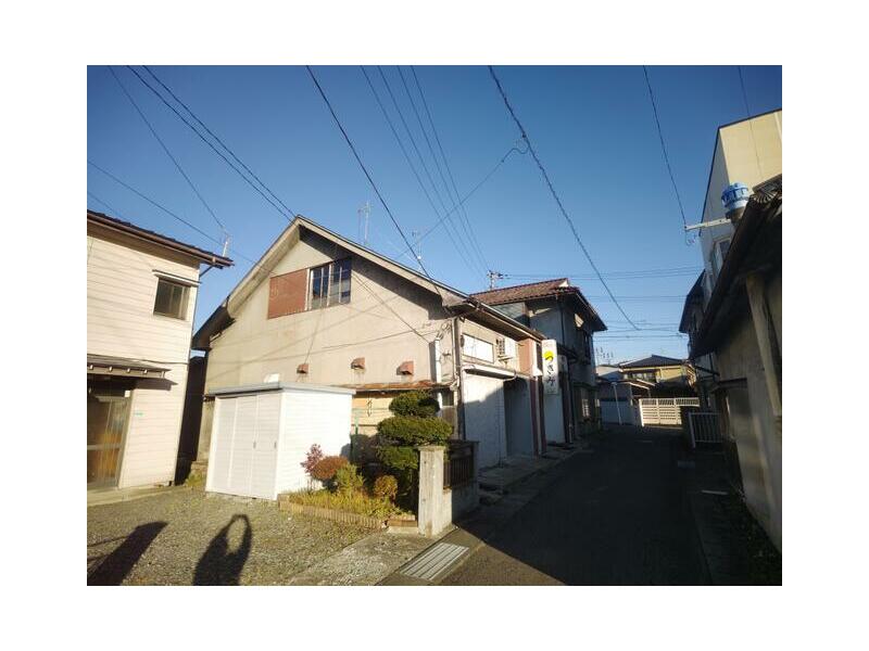Tono City, Shinkokucho (Tono Station) 2-story building 5LDK