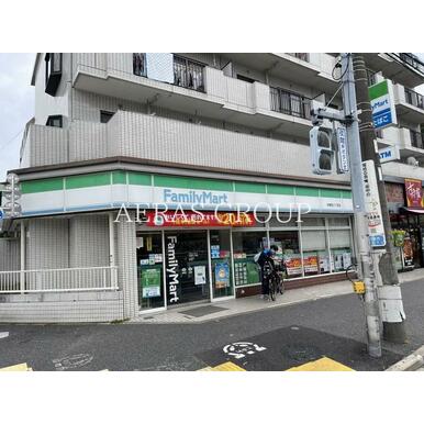 ファミリーマート 中葛西六丁目店 距離:140m