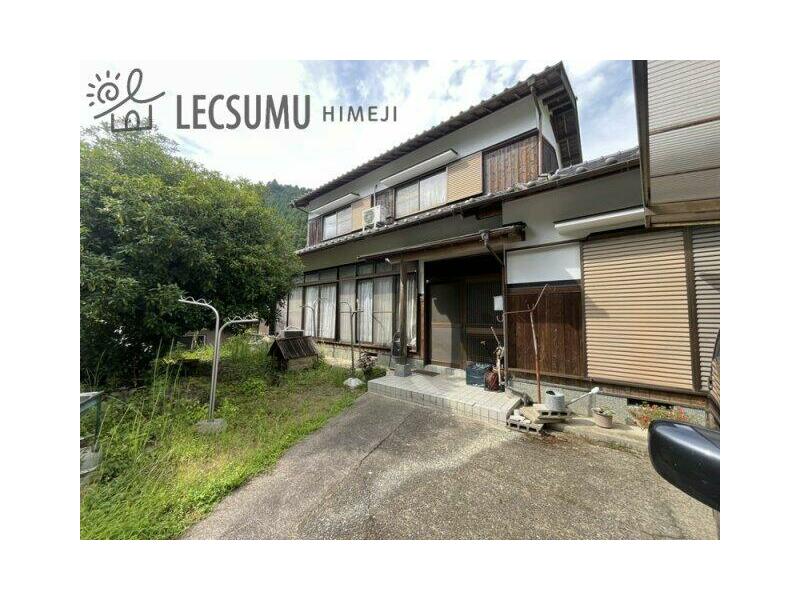 Himeji City, Yumesaki-cho, Yamanouchi (Himeji Station), 2-story building, 8DK