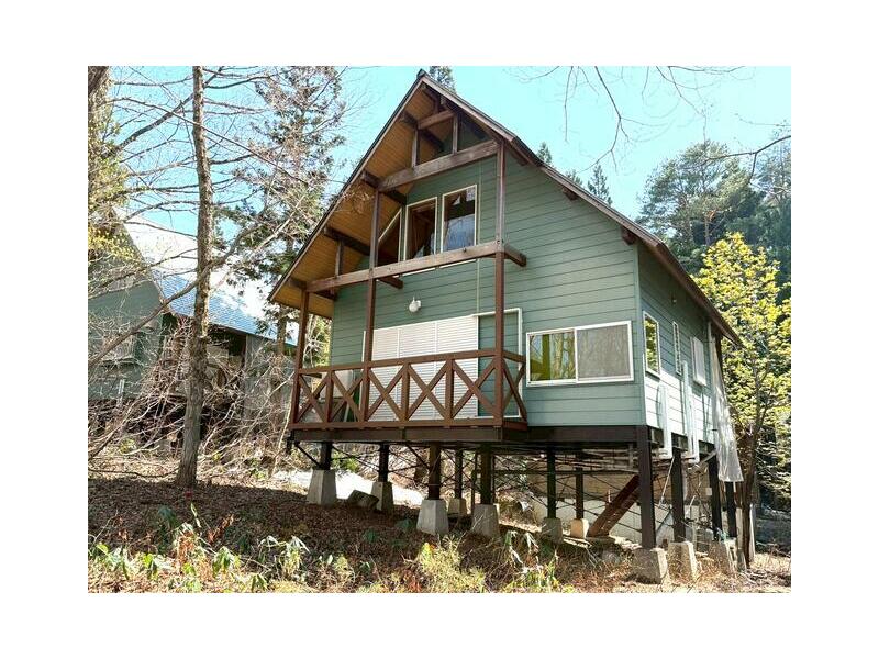 Gujo City, Takasu Town Oowashi (Kita-no Station) 2-story 1LDK