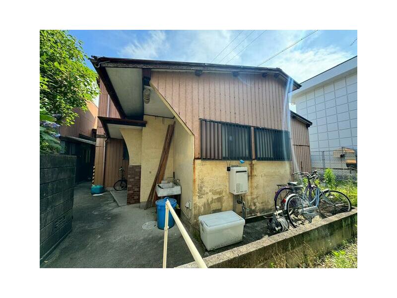 Kuwana City, Iga Town (Nishi Kuwana Station) 2-story building 6DK