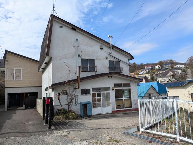 北海道小樽市の一戸建て | 70万円 | 5SLDK | 206.97m² | Akiyama house finder