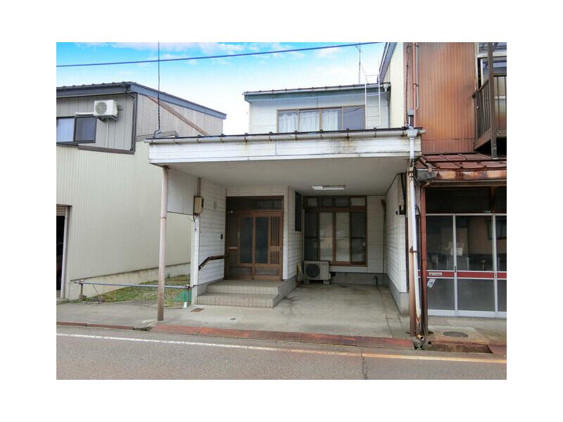 Joetsu City, Inada 3-chome (Takada Station) 2-story 4SDK