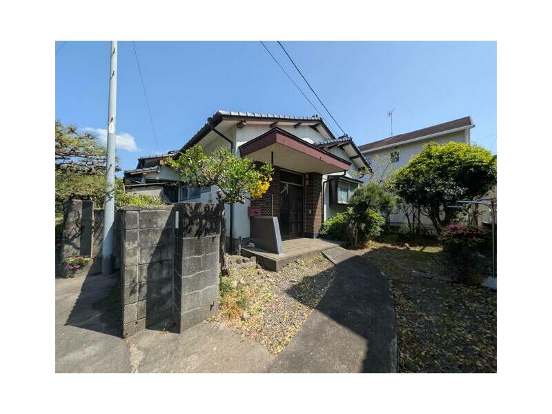 Kumamoto City, Nishi Ward, Rendaiji 4-chome (Tazaki Bridge Station) Single-story building 4DK