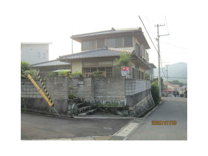 Saijo-city Shimojimayama 2F 6DK

5.5 million yen