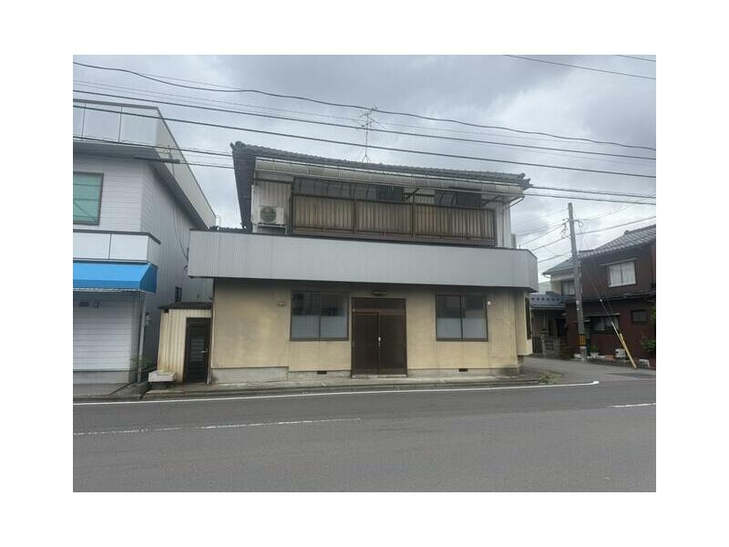 Fukui City, Yotsui 1-chome (Fukui-guchi Station) 2-story 7DK