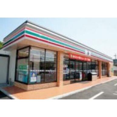 セブンイレブン広島昭和町店 距離:133m