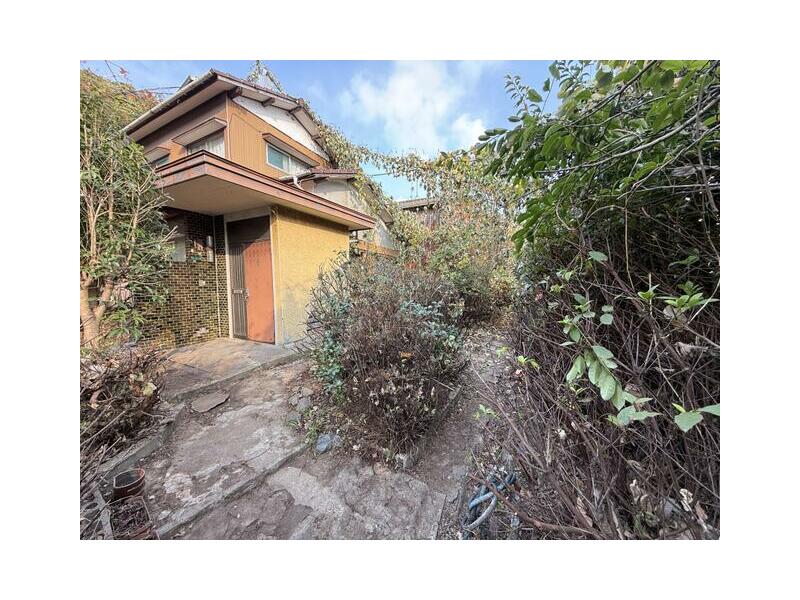 2-story building, 5DK in 2 Chome, Nishiootani, Tobata Ward, Kitakyushu City