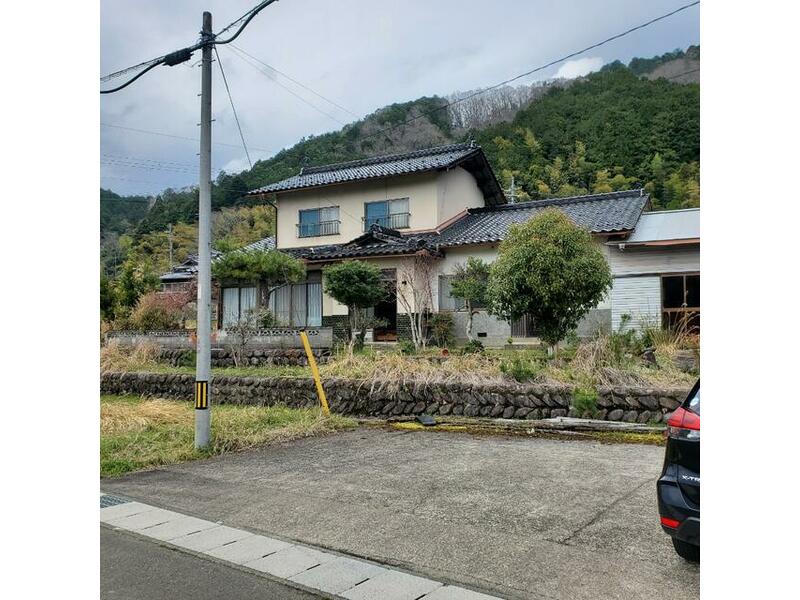 Fukuchiyama City, Yakuho Town, Takauchi (Kamiyakuho Station) 2-story building 6SDK