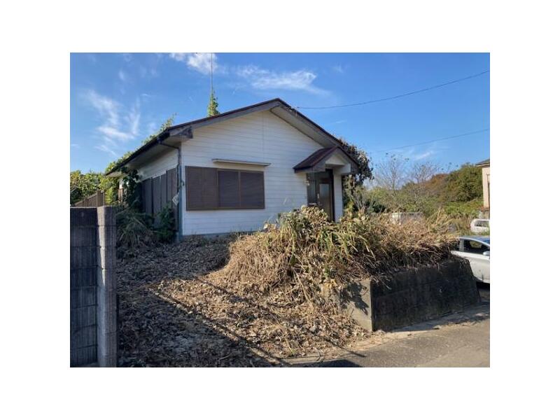 Numata, Inashiki-shi (Hitachino-ushiku Sta.) Single story house, 2LDK

2,000,000 yen