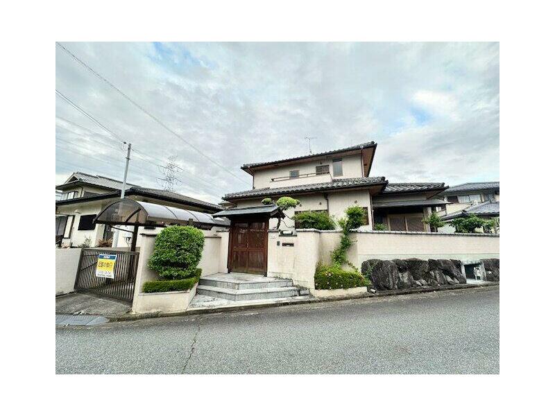 Yoshino District, Oyodo Town, Oaza Kitano (Rokuta Station) 2-story 3LDK