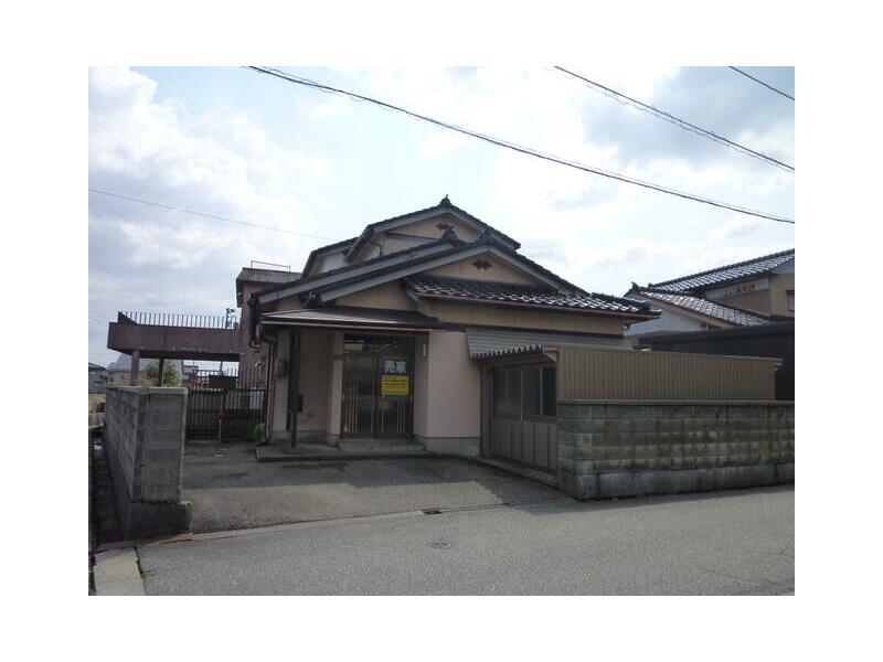 Takaoka City, Arayashiki (Takaoka Yabunami Station), 2-story, 5DK