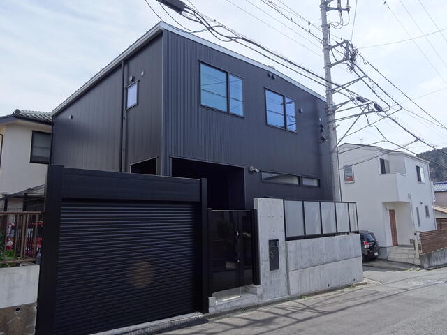 アットホーム 三浦郡葉山町 長柄 逗子 葉山駅 2階建 １ｌｄｋ 三浦郡葉山 町の中古一戸建て 提供元 株 ｔｒｕｓｔ ｗａｖｅ 一軒家 家の購入