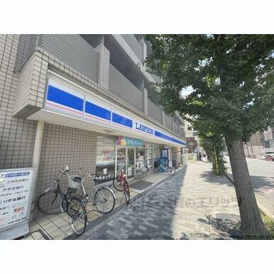 ローソン 千本丸太町店 距離:300m