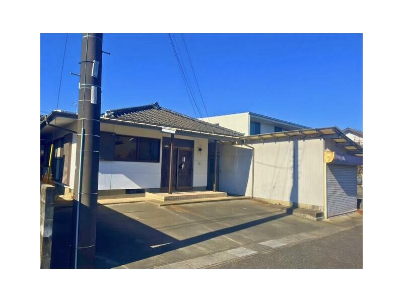 Hinata City, Kamizaki Higashi 2-chome (Hinata City Station) Single-story building 3DK