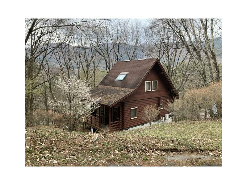 Kiso District, Aoki Village, Oaza Kutsukake 2 stories above ground, 1 basement 2LDK