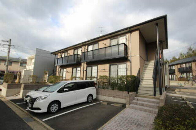 アットホーム】プレステージ華里 Ⅱ Ａ０１０１ ２ＬＤＫ（提供元 