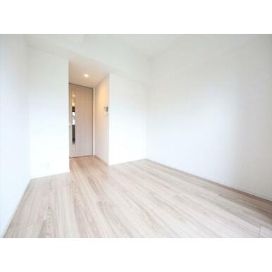 洋室7.0帖 クローゼット付(収納充実してます)