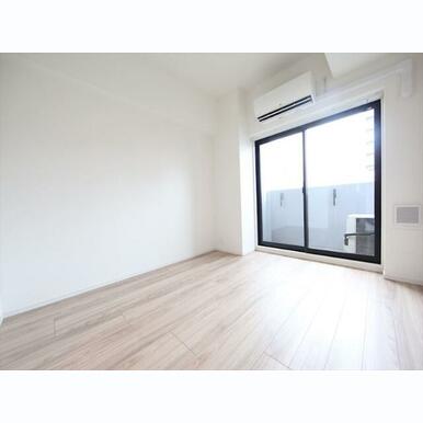 洋室7.0帖 クローゼット付(収納充実してます)