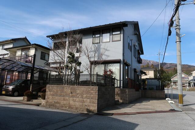 Cheap house for sale in Maibara, Shiga