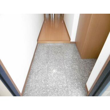 同物件内の同じ間取りの部屋の写真です